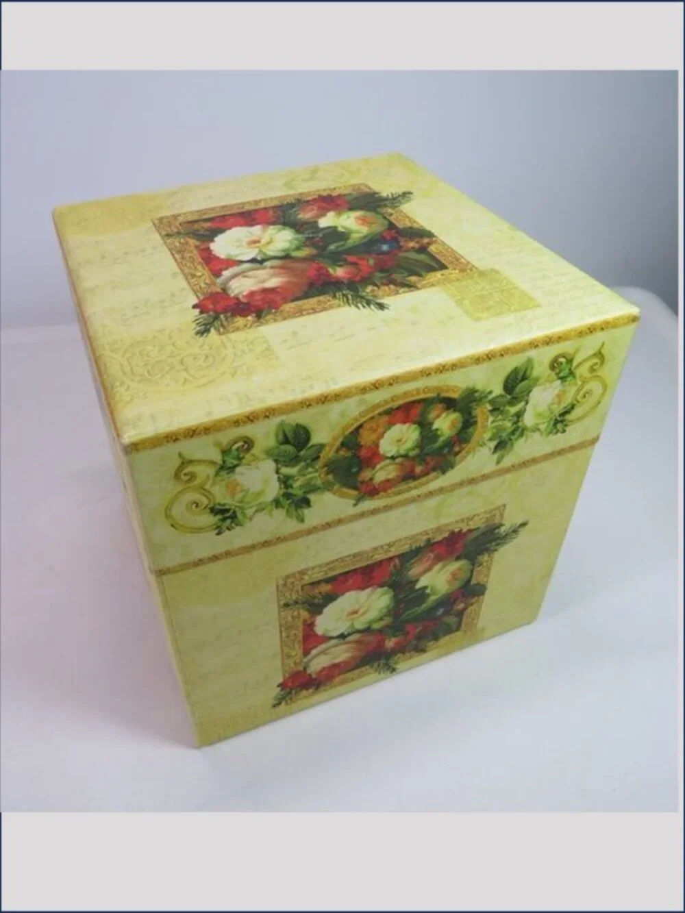 Lang Bob's Boxes Holiday Gift Box Lot 2pc Elizabeth King Brownd Roses Hi Quality